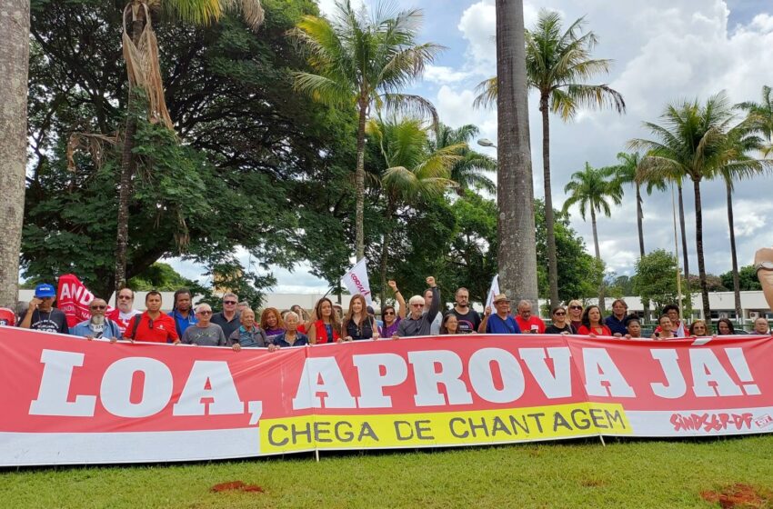  Sinasefe participou de mobilização no Senado pela LOA 2025