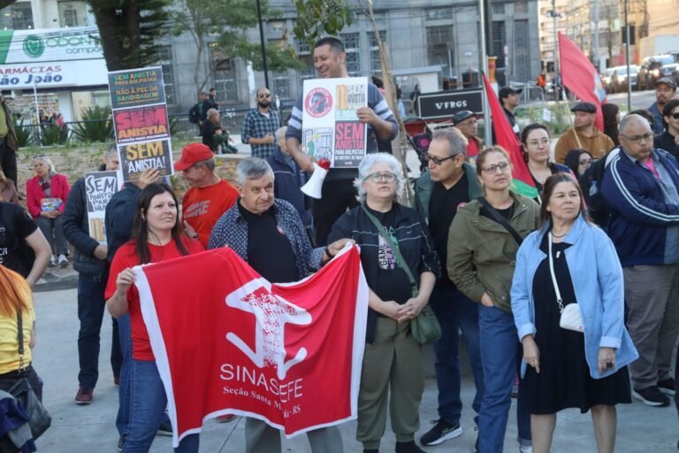 Servidores foram às ruas contra propostas de impunidade
