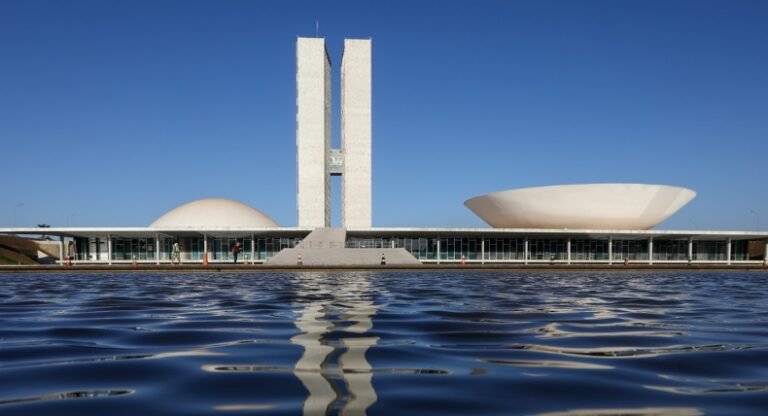 Sinasefe defende PL 1893/2026 e pede mobilização em torno da negociação coletiva no serviço público