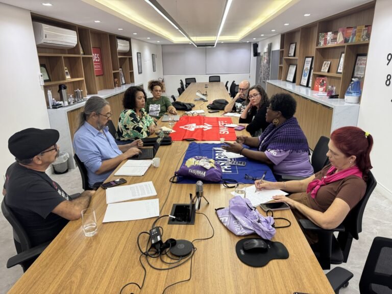 Sinasefe discute ações conjuntas com Andes-SN e Fasubra