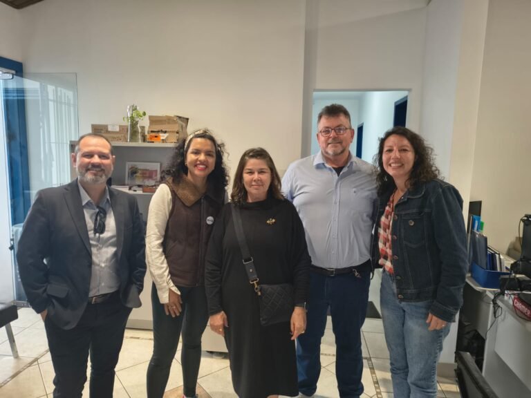 Diretoria do Sinasefe SM participa de inauguração da sede administrativa da Assufsm